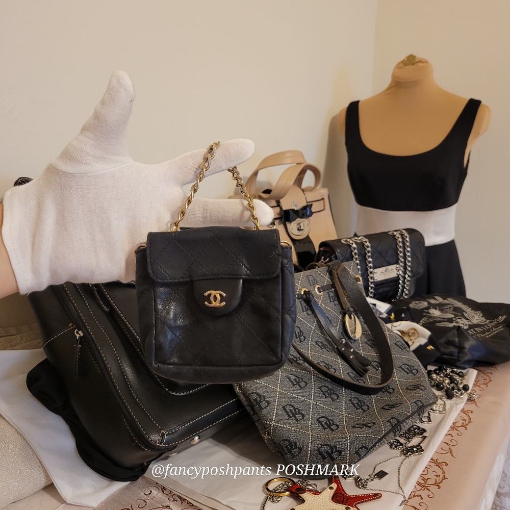 CHANEL lambskin Mini Mini Matelasse Chain Pouch CC vintage made in France luxury - Picture 17 of 17